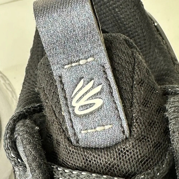 Under Armour Unisex Curry 10 Team Flow Basketball Shoes Black Men’s 15 Wo’s 16.5 - Picture 14 of 16